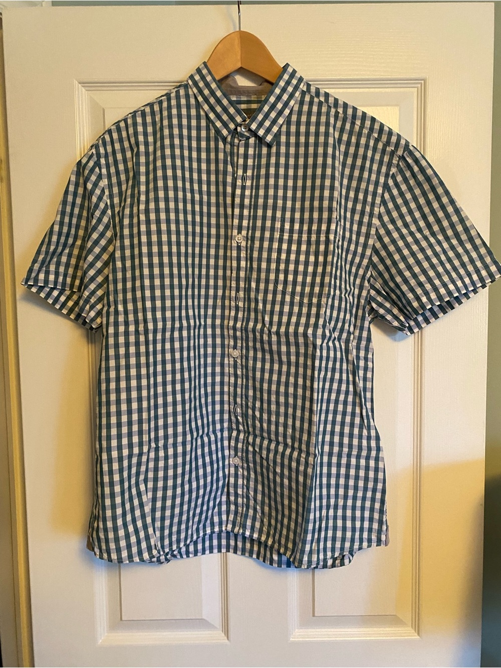 RW&CO. Blue and White Gingham Short-Sleeve Button-Down Shirt